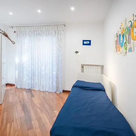 Napoli Charming Apartments Vomero "Fashion And Glamour"-3